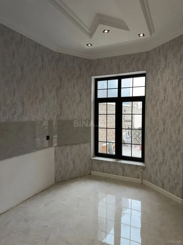 Satılır 7 otaqlı həyət evi 235 m²