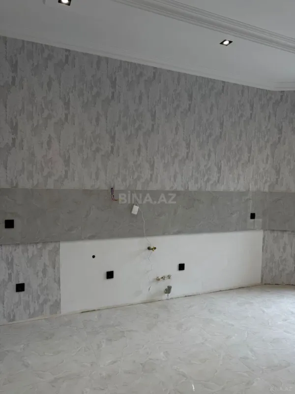 Satılır 7 otaqlı həyət evi 235 m²