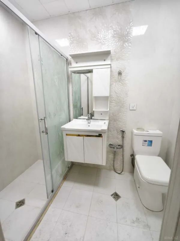 Satılır 2 otaqlı mənzil 62 m²