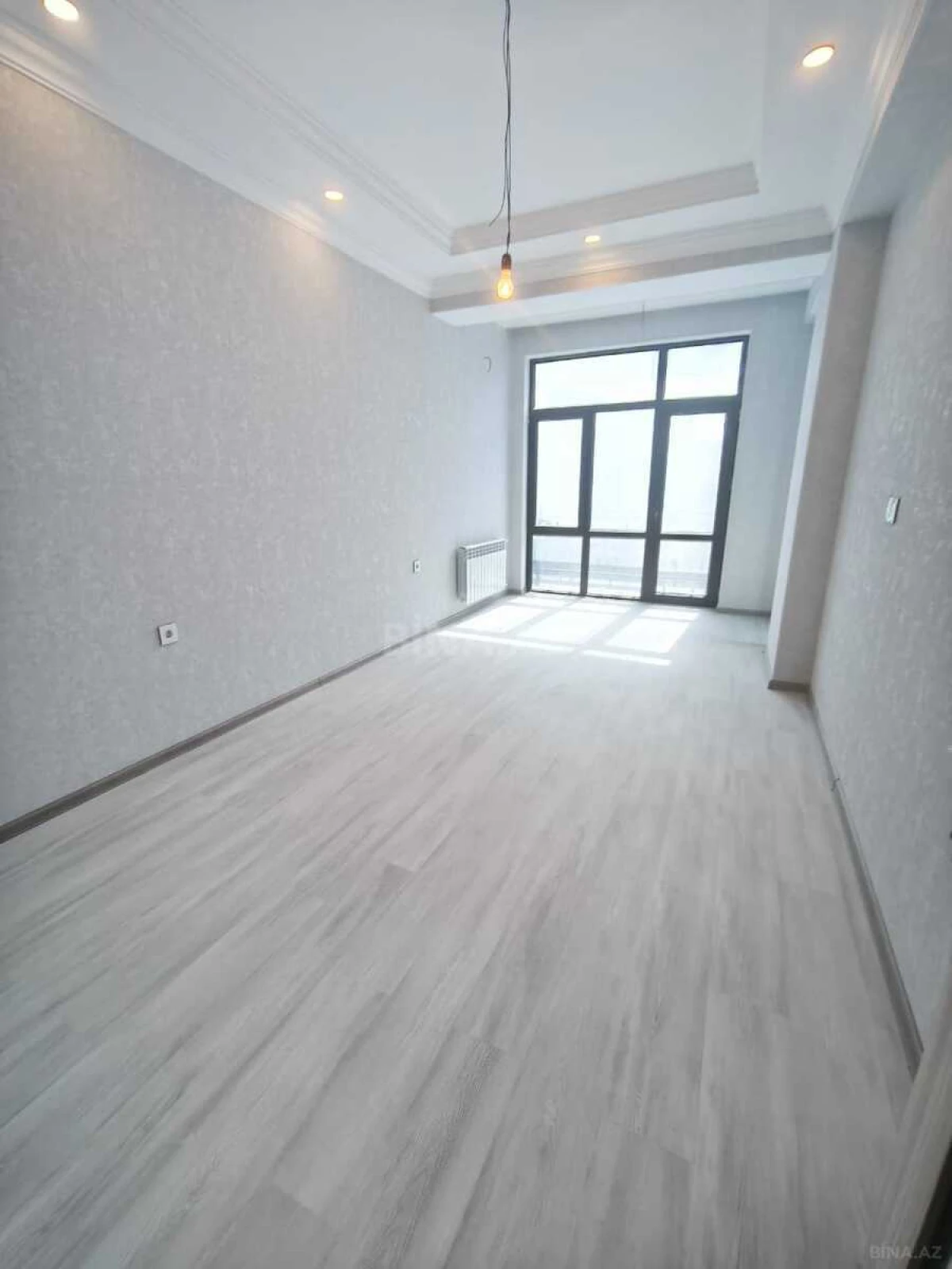 Satılır 2 otaqlı mənzil 62 m²