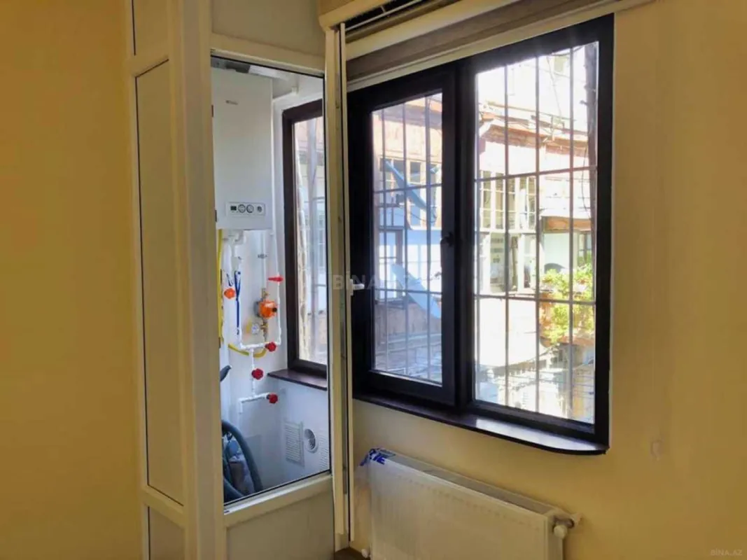 Kirayə verilir 3 otaqlı ofis 132 m²