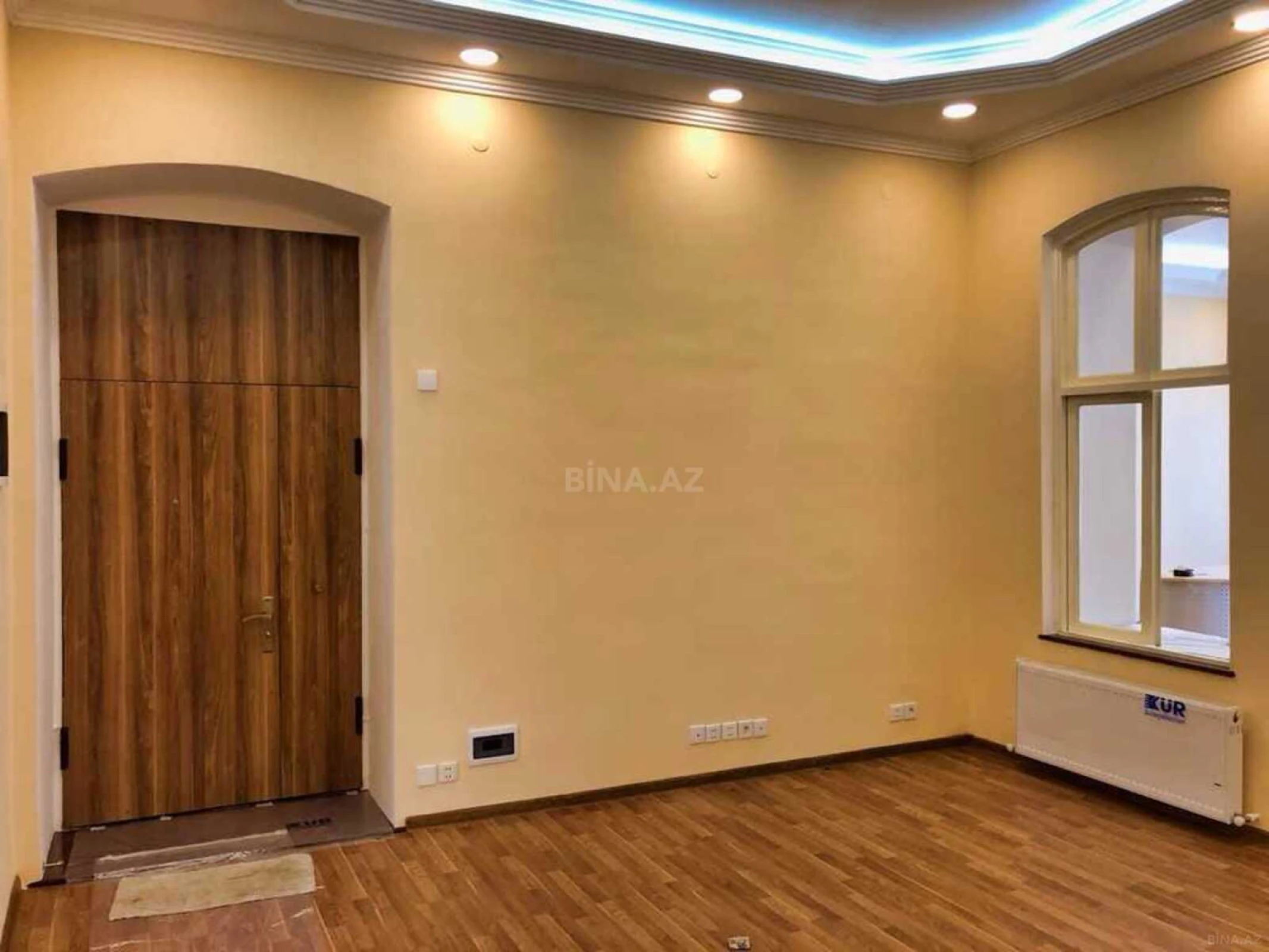 Kirayə verilir 3 otaqlı ofis 132 m²