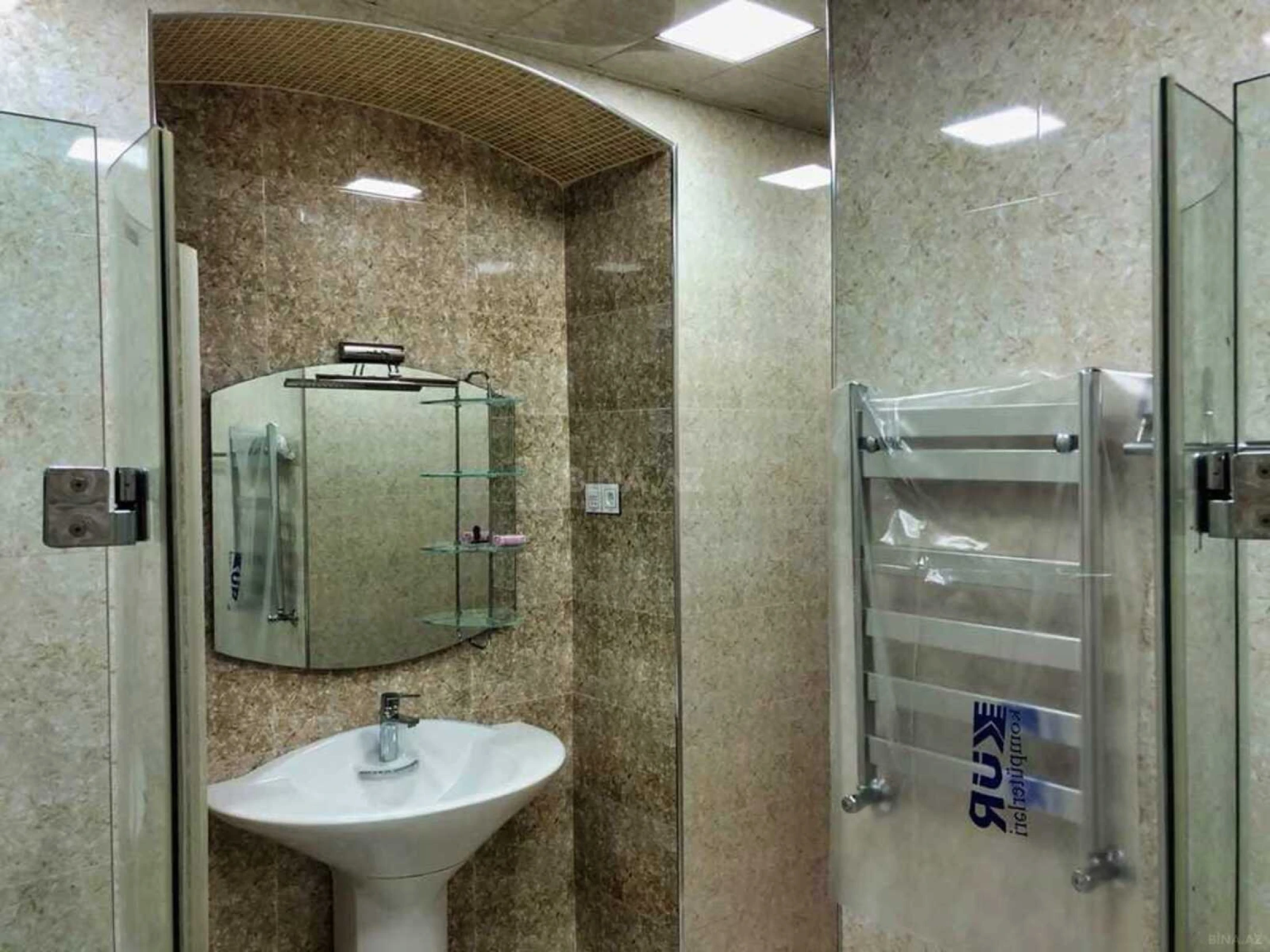 Kirayə verilir 3 otaqlı ofis 132 m²