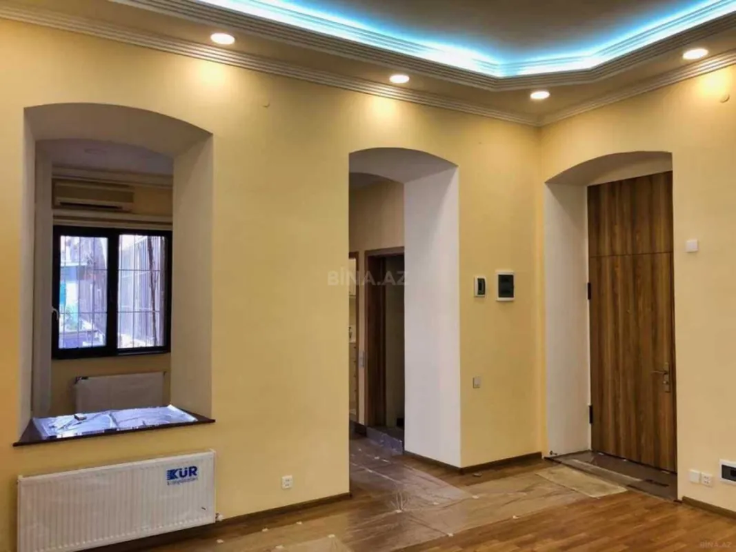 Kirayə verilir 3 otaqlı ofis 132 m²