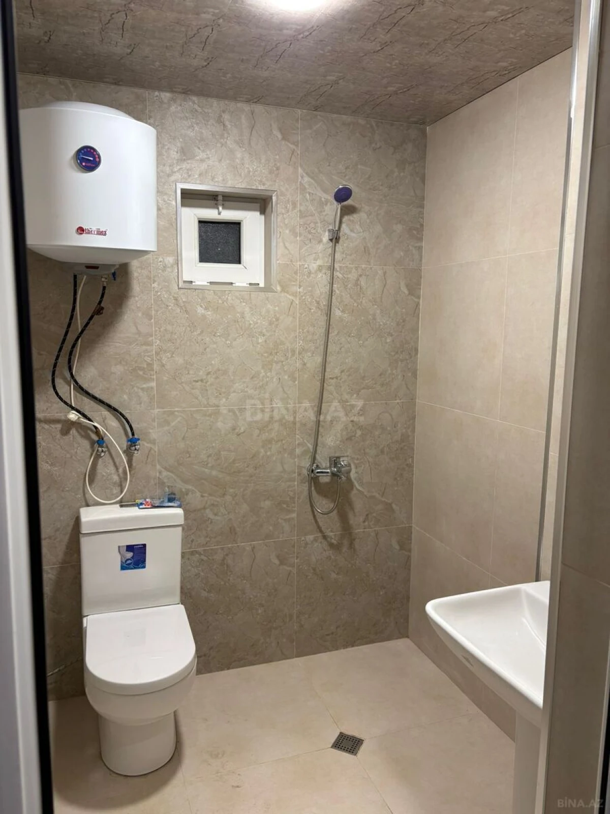 Satılır 4 otaqlı həyət evi 145 m²