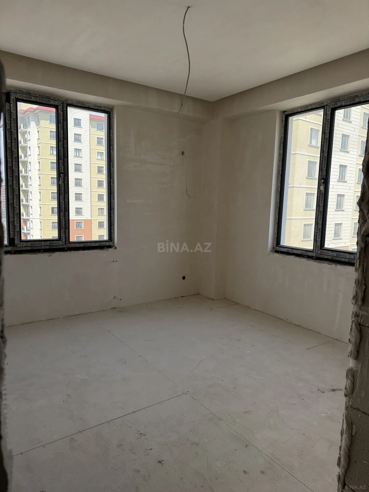 Satılır 3 otaqlı mənzil 81 m²