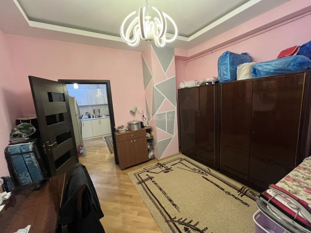 Satılır 3 otaqlı mənzil 86 m²