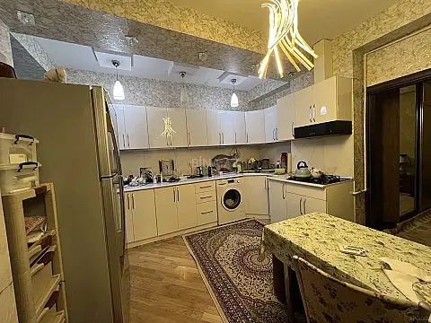 Satılır 3 otaqlı mənzil 86 m²