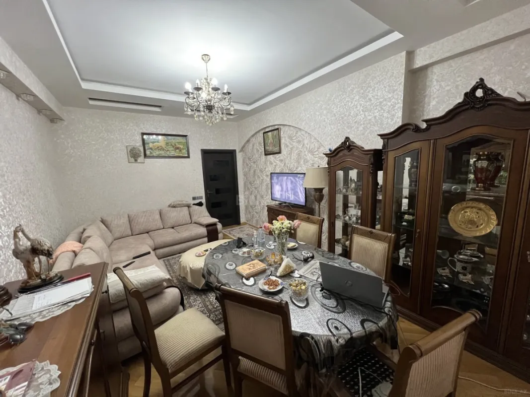 Satılır 3 otaqlı mənzil 86 m²