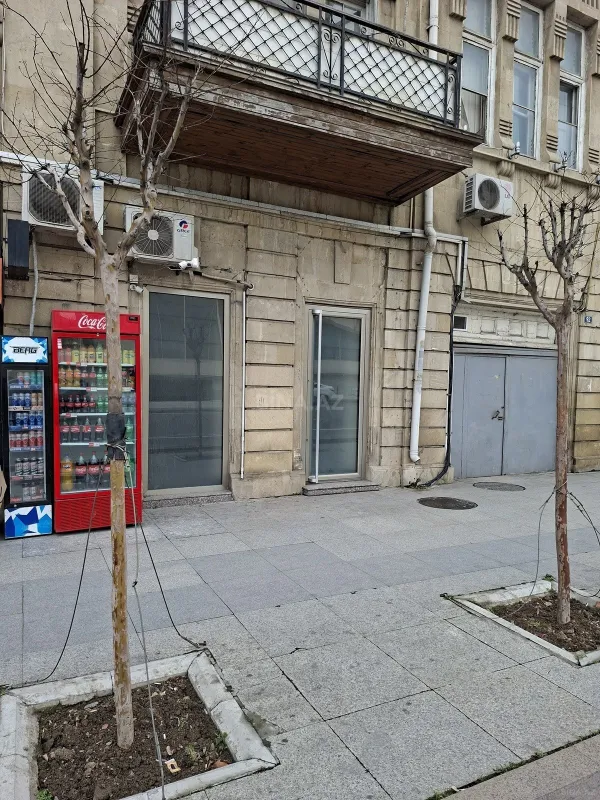 Kirayə verilir 2 otaqlı ofis 55 m²