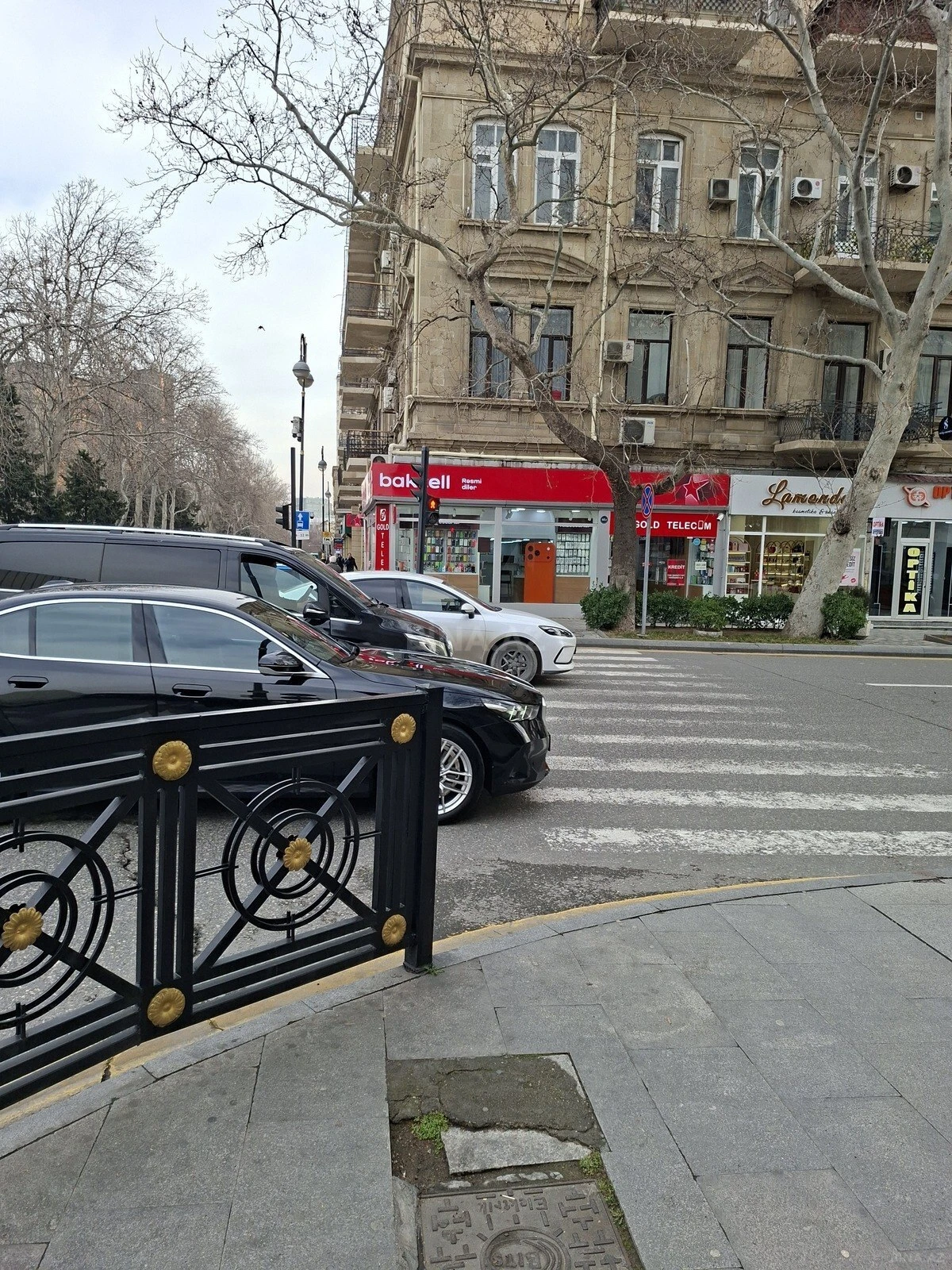 Kirayə verilir 2 otaqlı ofis 55 m²