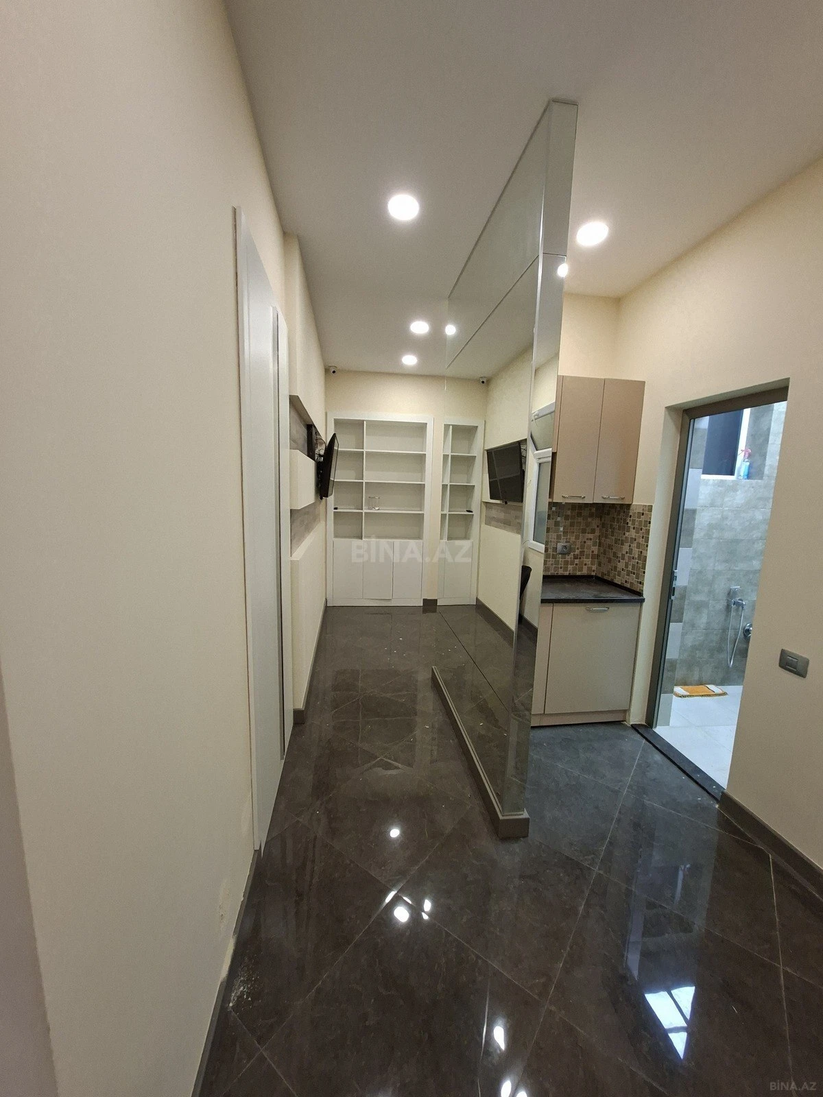 Kirayə verilir 2 otaqlı ofis 55 m²