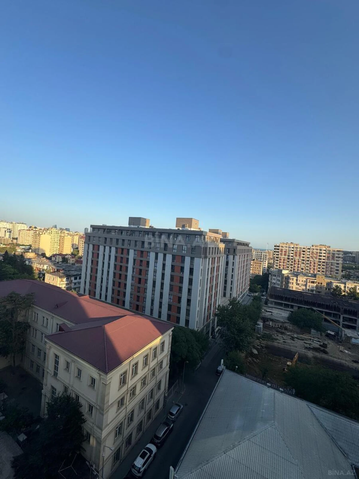 Kirayə verilir 3 otaqlı mənzil 150 m²