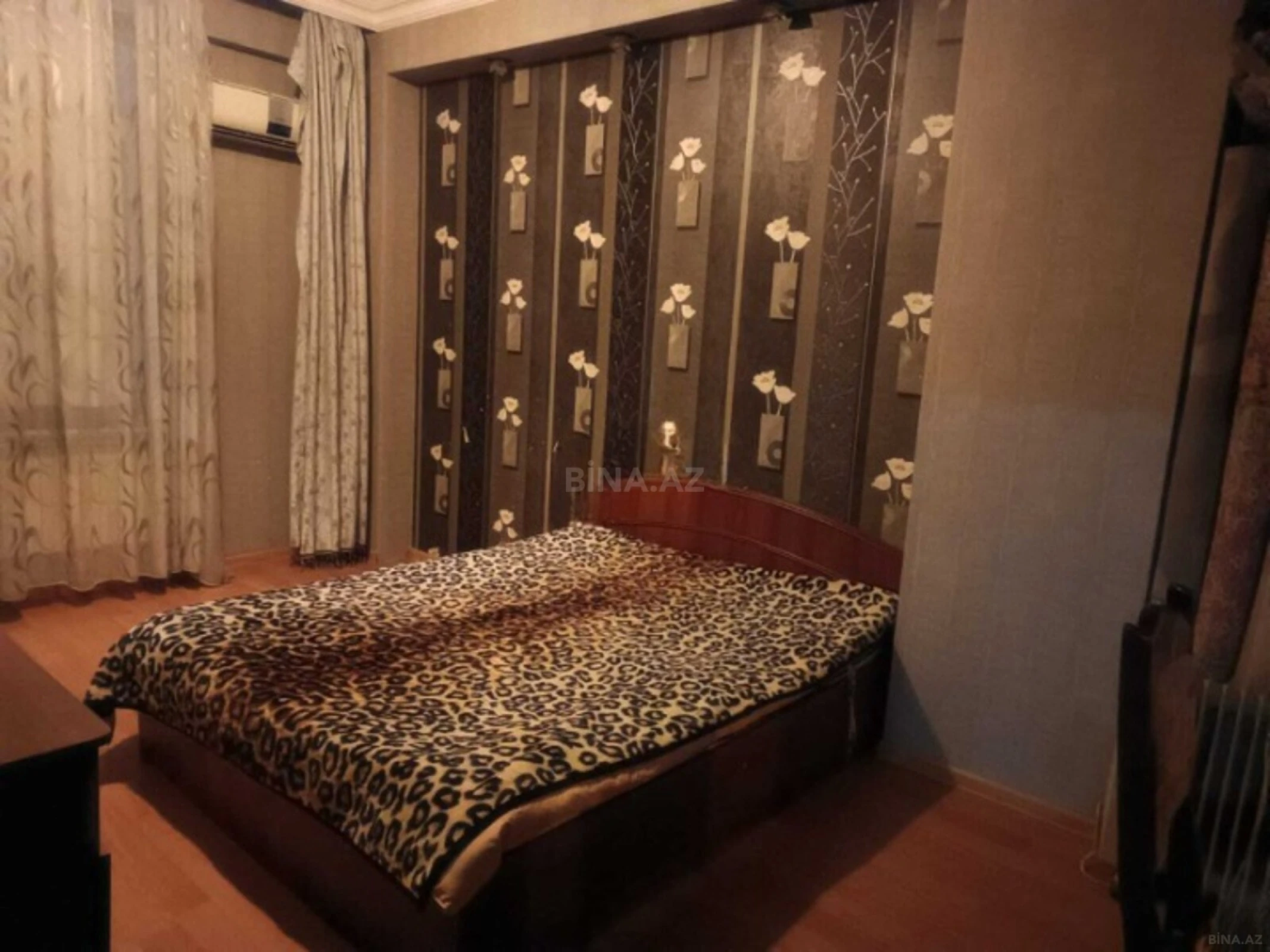 Satılır 3 otaqlı mənzil 90 m²