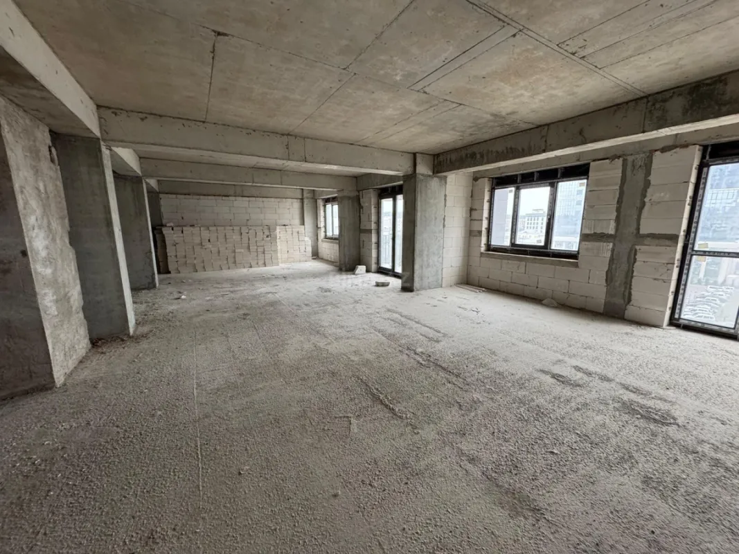 Satılır 3 otaqlı mənzil 127 m²