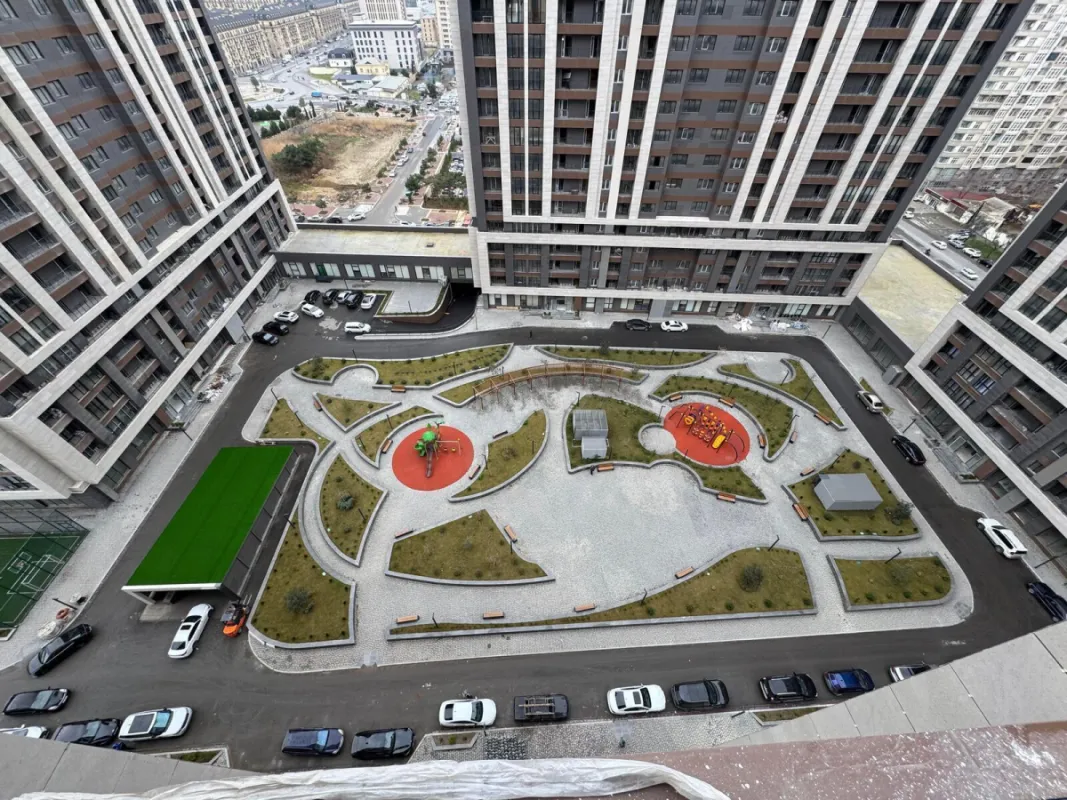 Satılır 3 otaqlı mənzil 127 m²