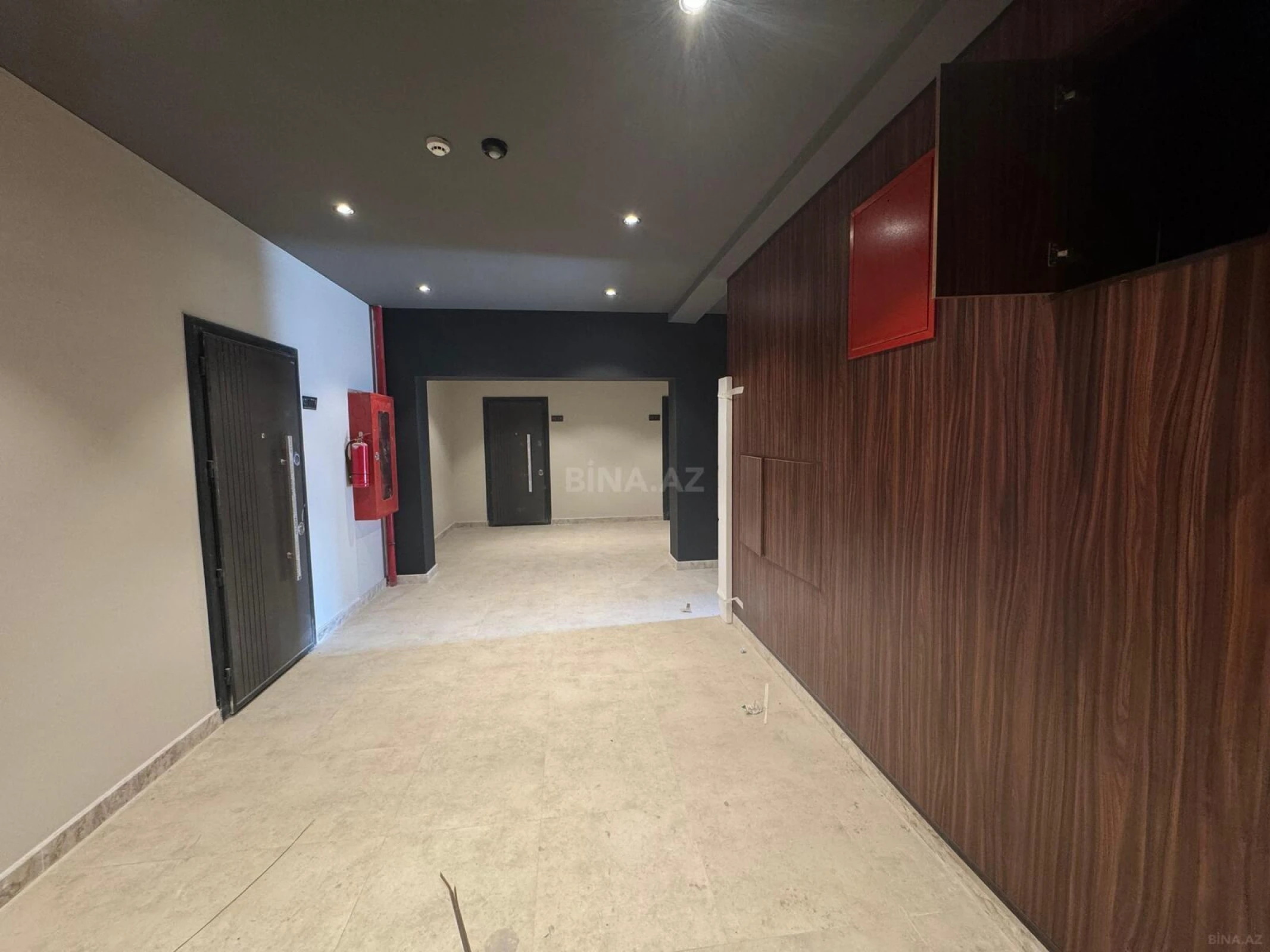 Satılır 3 otaqlı mənzil 127 m²