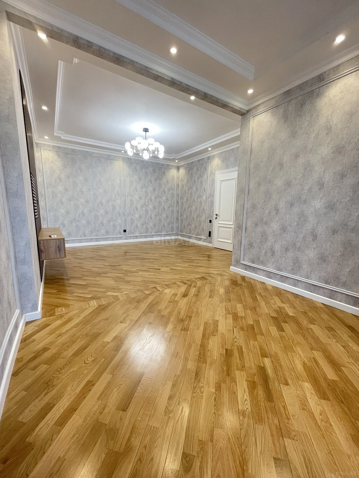 Satılır 3 otaqlı mənzil 88 m²