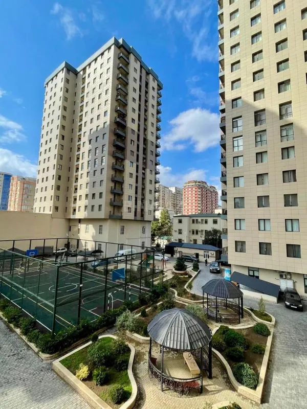 Satılır 4 otaqlı mənzil 192.5 m²