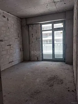 Satılır 4 otaqlı mənzil 186 m²