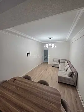 Kirayə verilir 2 otaqlı mənzil 76 m²