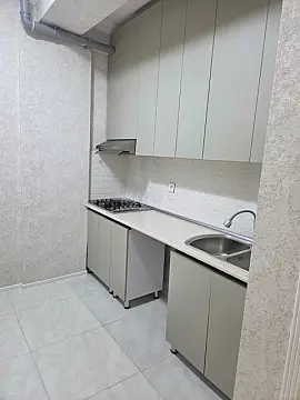 Kirayə verilir 2 otaqlı mənzil 76 m²