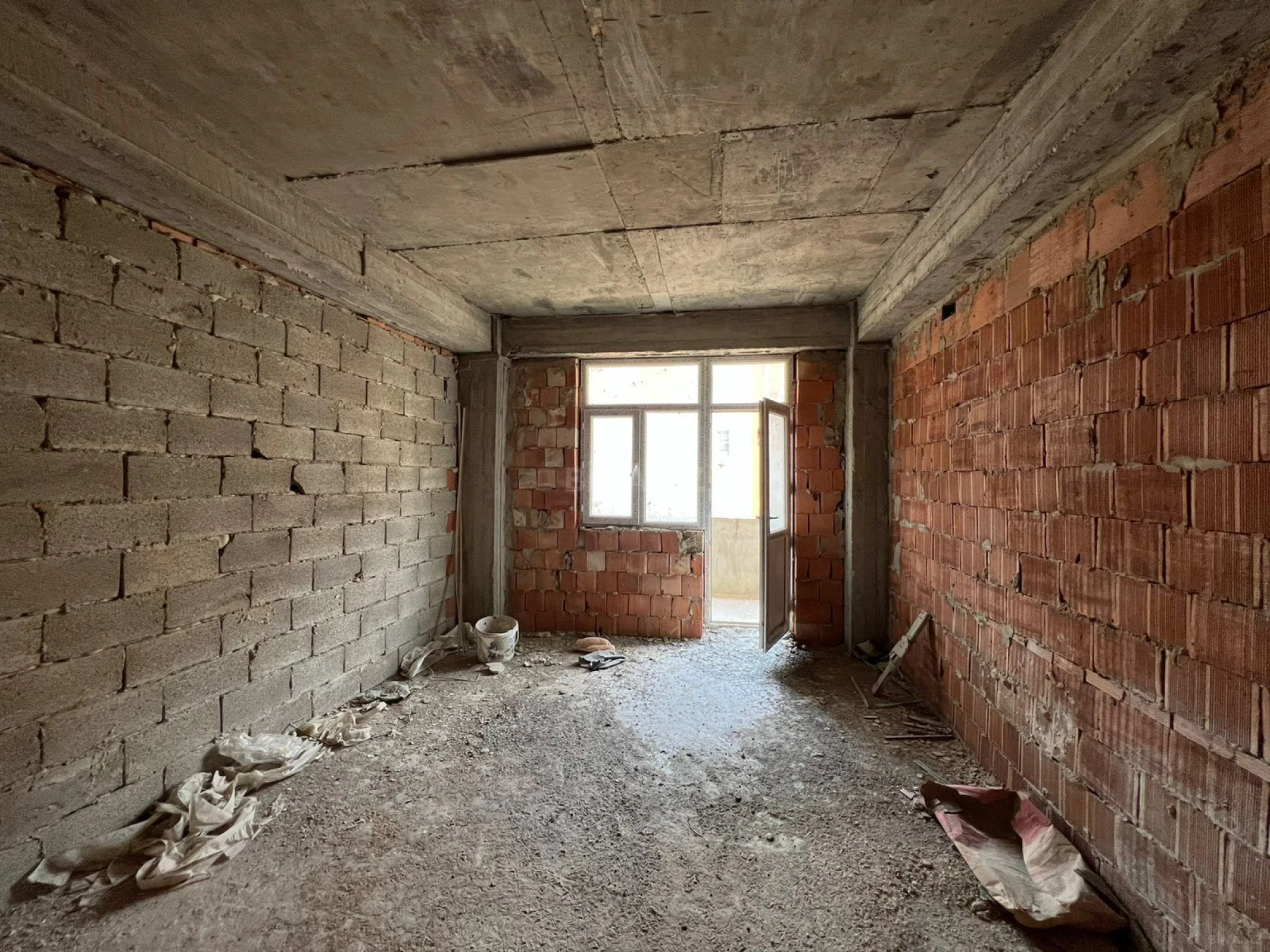 Satılır 1 otaqlı mənzil 35 m²