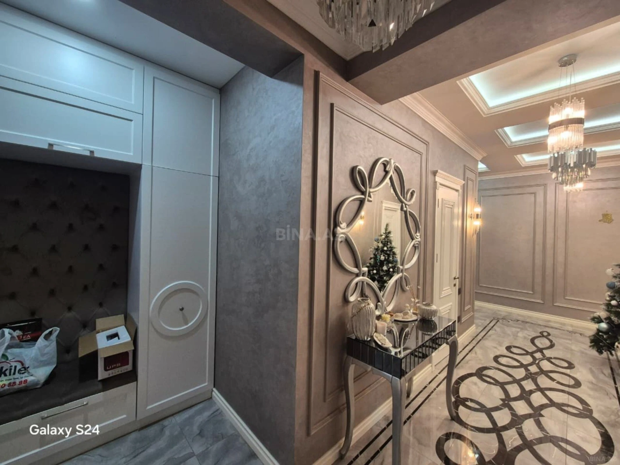 Satılır 3 otaqlı mənzil 160 m²