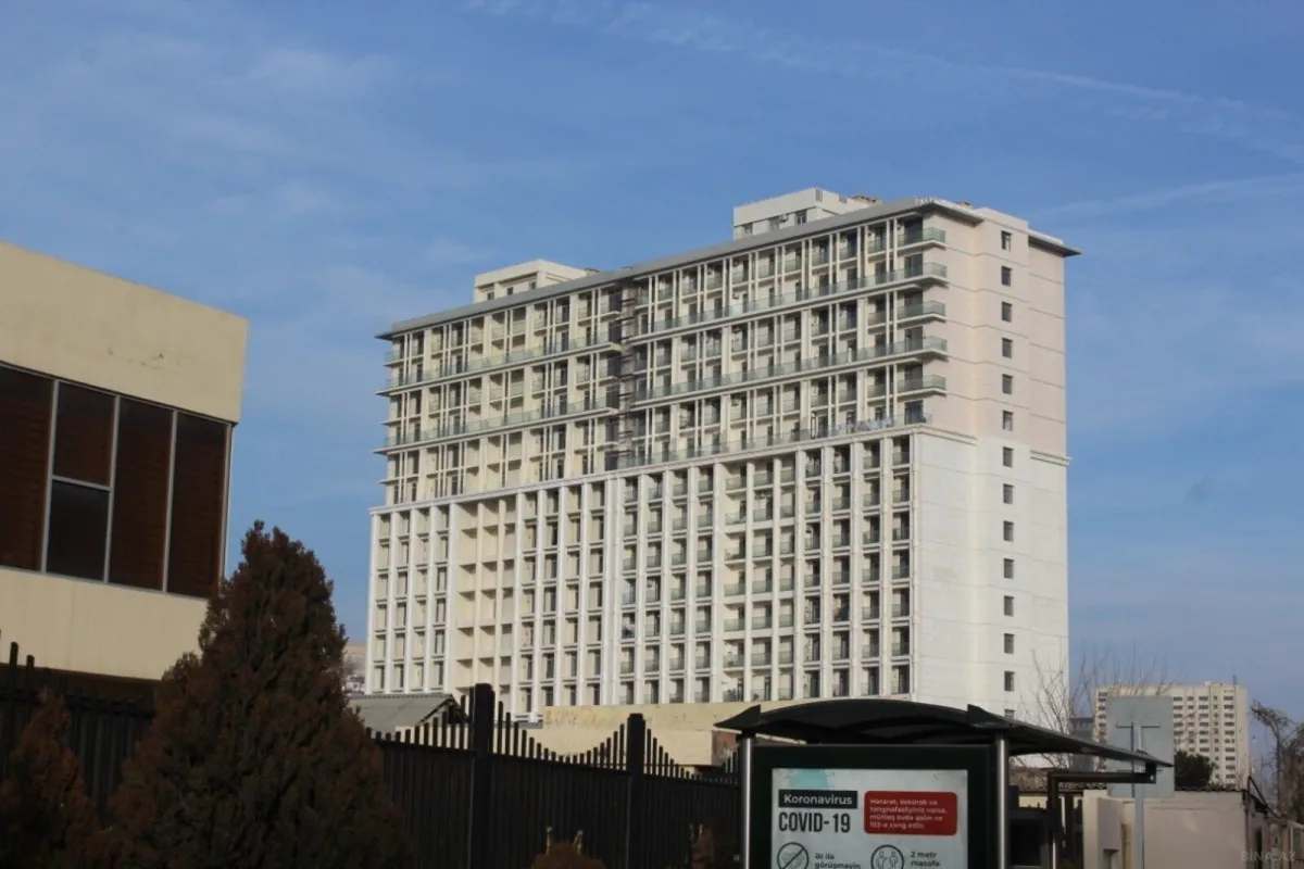 Satılır 3 otaqlı mənzil 160 m²