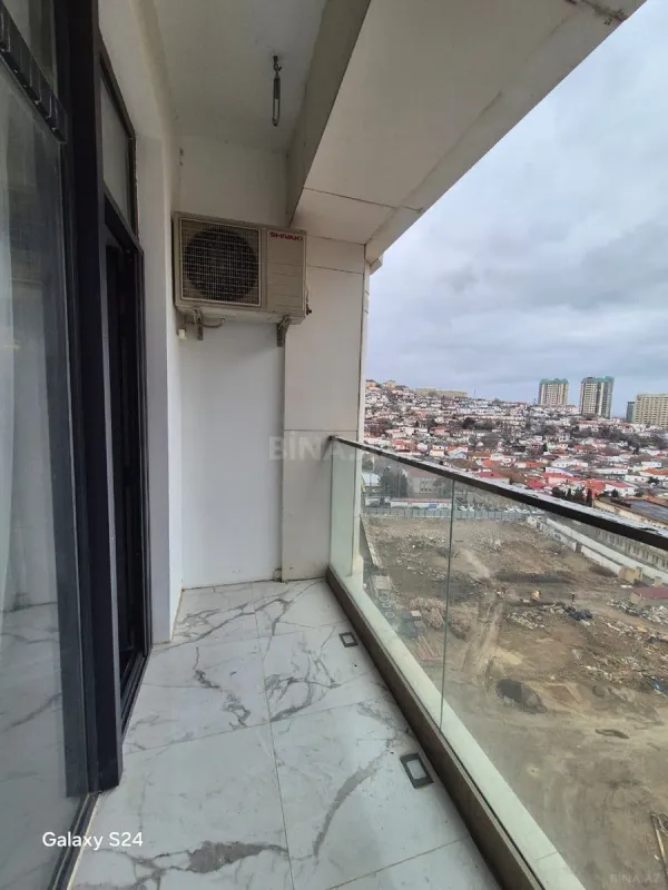 Satılır 3 otaqlı mənzil 160 m²