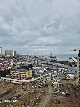 Satılır 3 otaqlı mənzil 160 m²