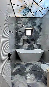 Satılır 5 otaqlı həyət evi 255 m²