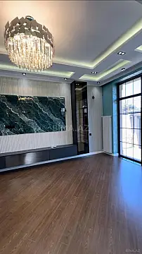 Satılır 5 otaqlı həyət evi 255 m²