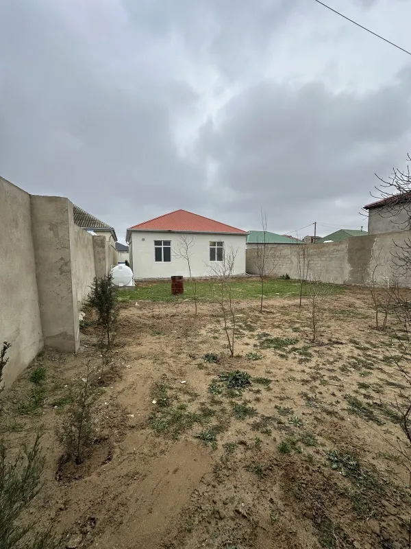 Satılır 3 otaqlı həyət evi 125 m²