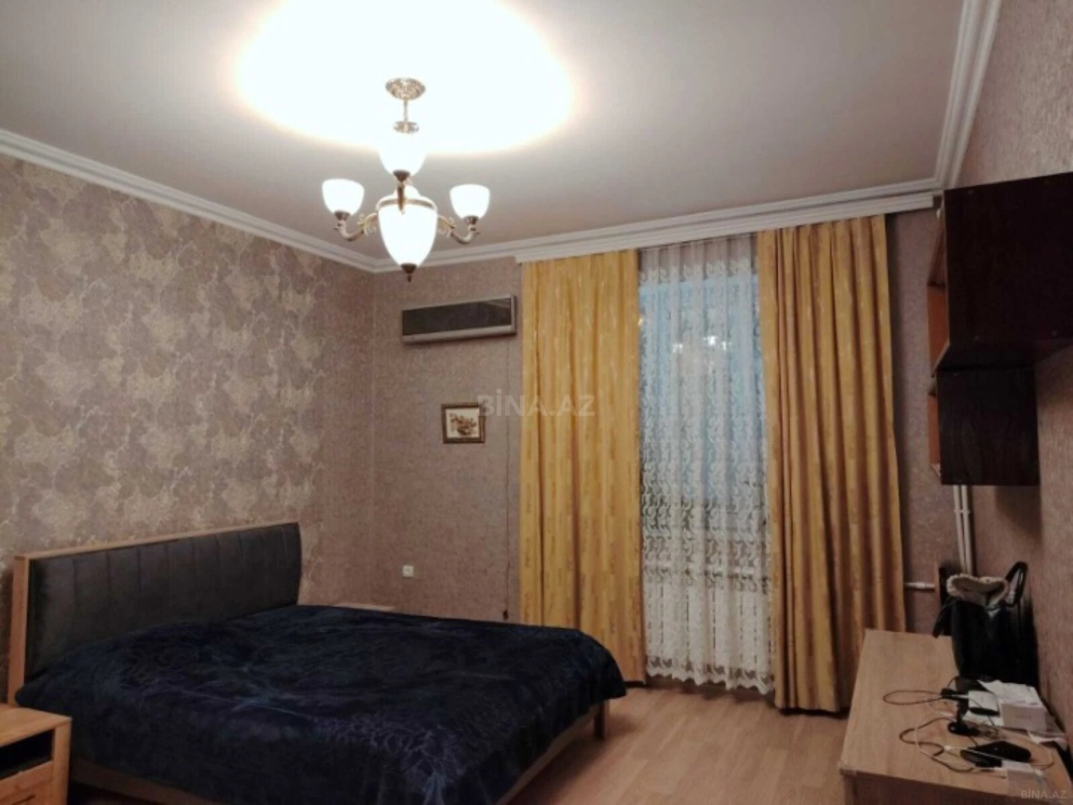 Satılır 5 otaqlı mənzil 117 m²