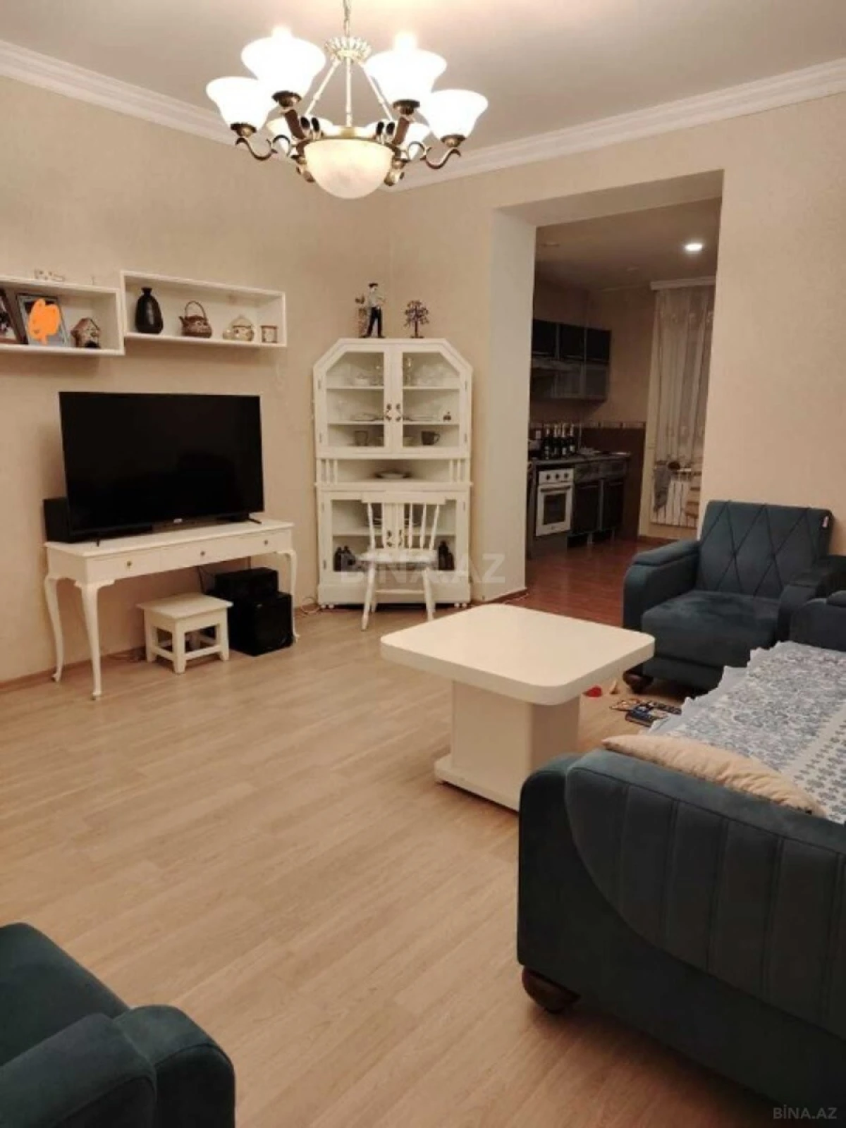Satılır 5 otaqlı mənzil 117 m²