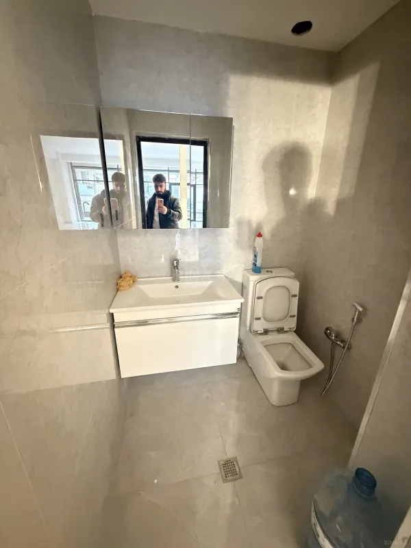 Kirayə verilir obyekt 105 m²