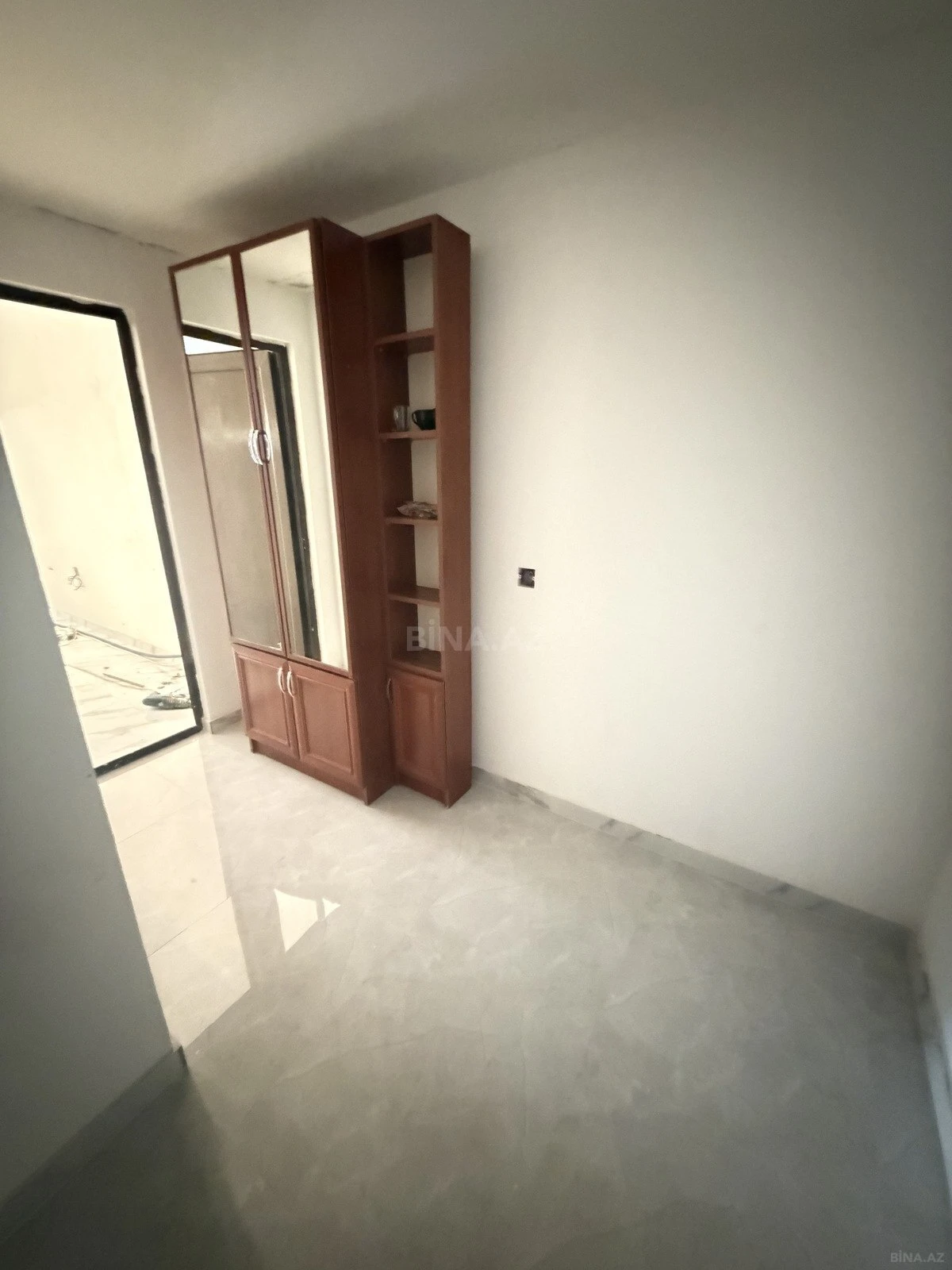 Kirayə verilir obyekt 105 m²