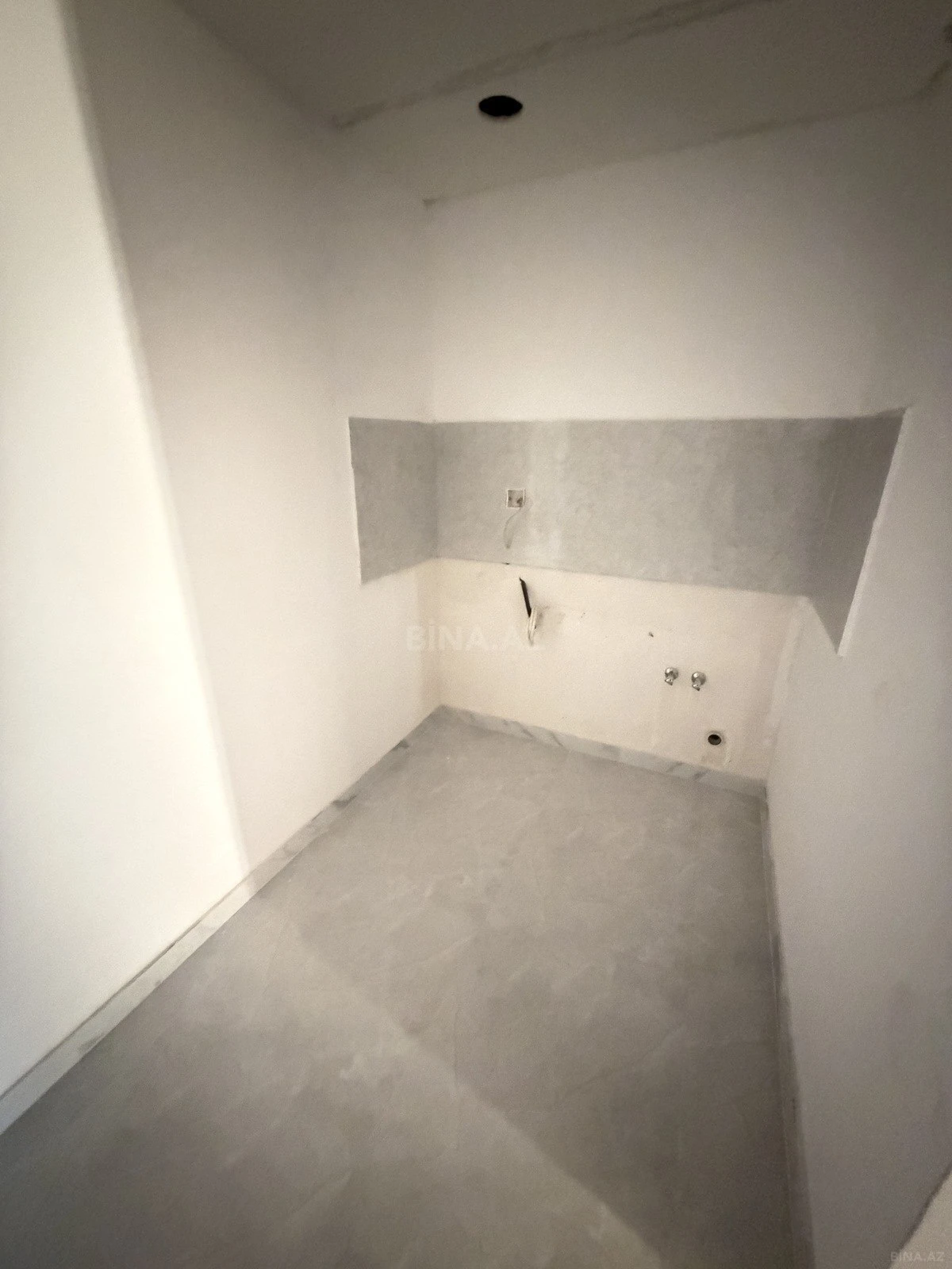 Kirayə verilir obyekt 105 m²