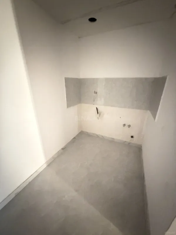 Kirayə verilir obyekt 105 m²