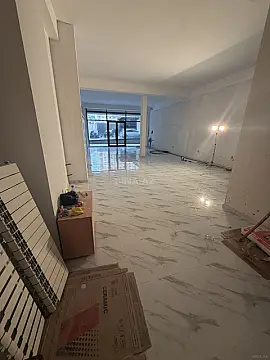 Kirayə verilir obyekt 105 m²