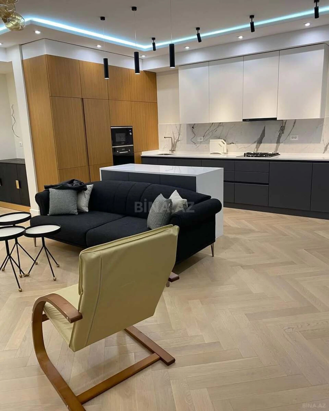 Kirayə verilir 2 otaqlı mənzil 100 m²