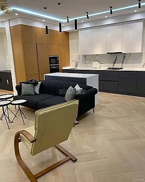 Kirayə verilir 2 otaqlı mənzil 100 m²