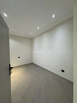 Satılır 3 otaqlı mənzil 105 m²