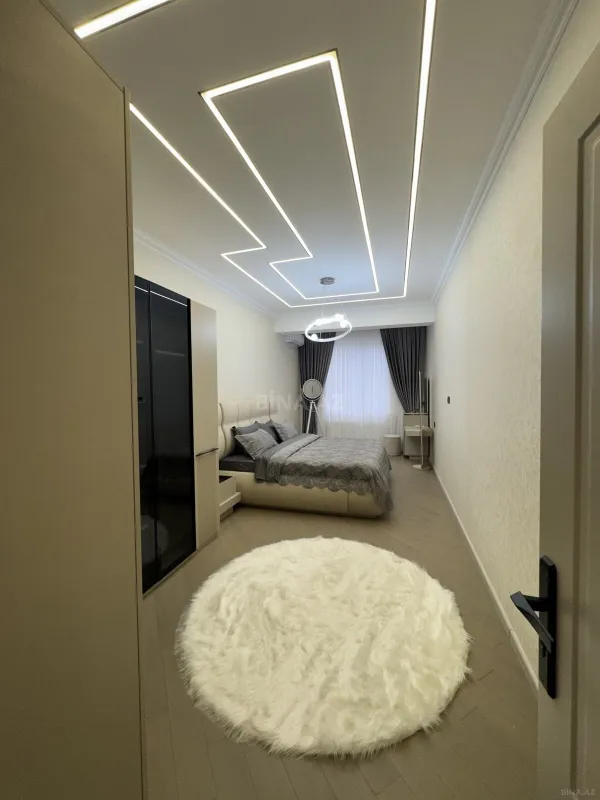 Satılır 3 otaqlı mənzil 105 m²