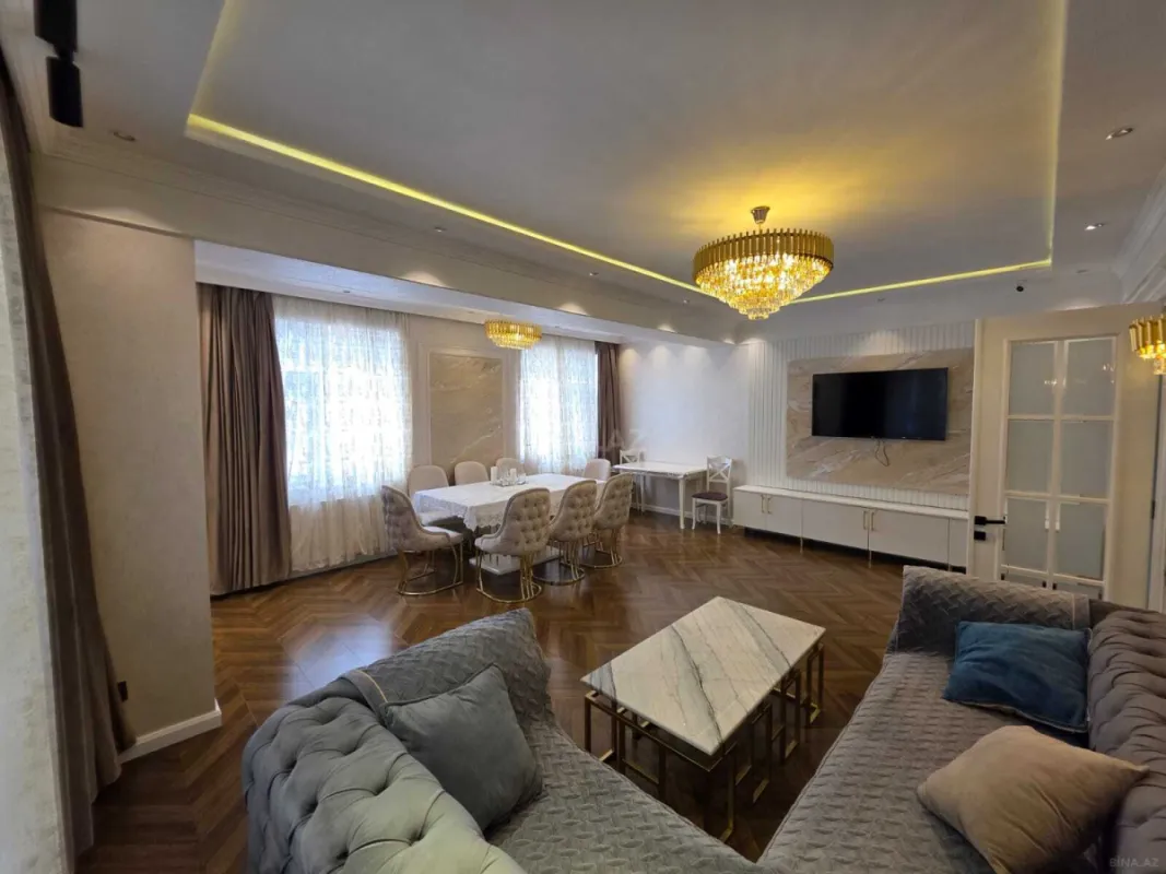 Satılır 3 otaqlı mənzil 137 m²