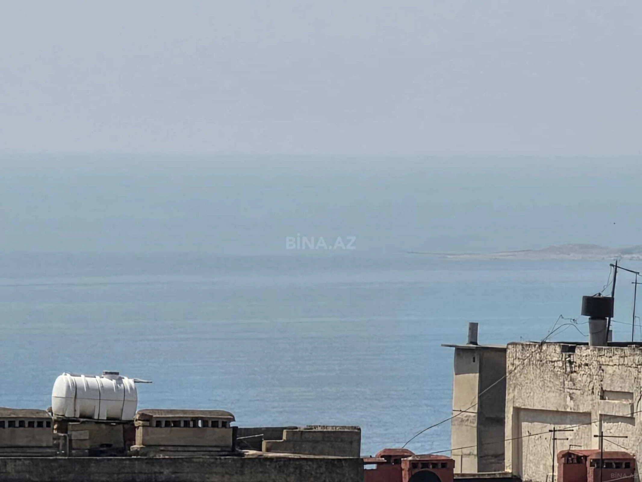 Satılır 3 otaqlı mənzil 137 m²