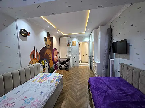Satılır 3 otaqlı mənzil 137 m²