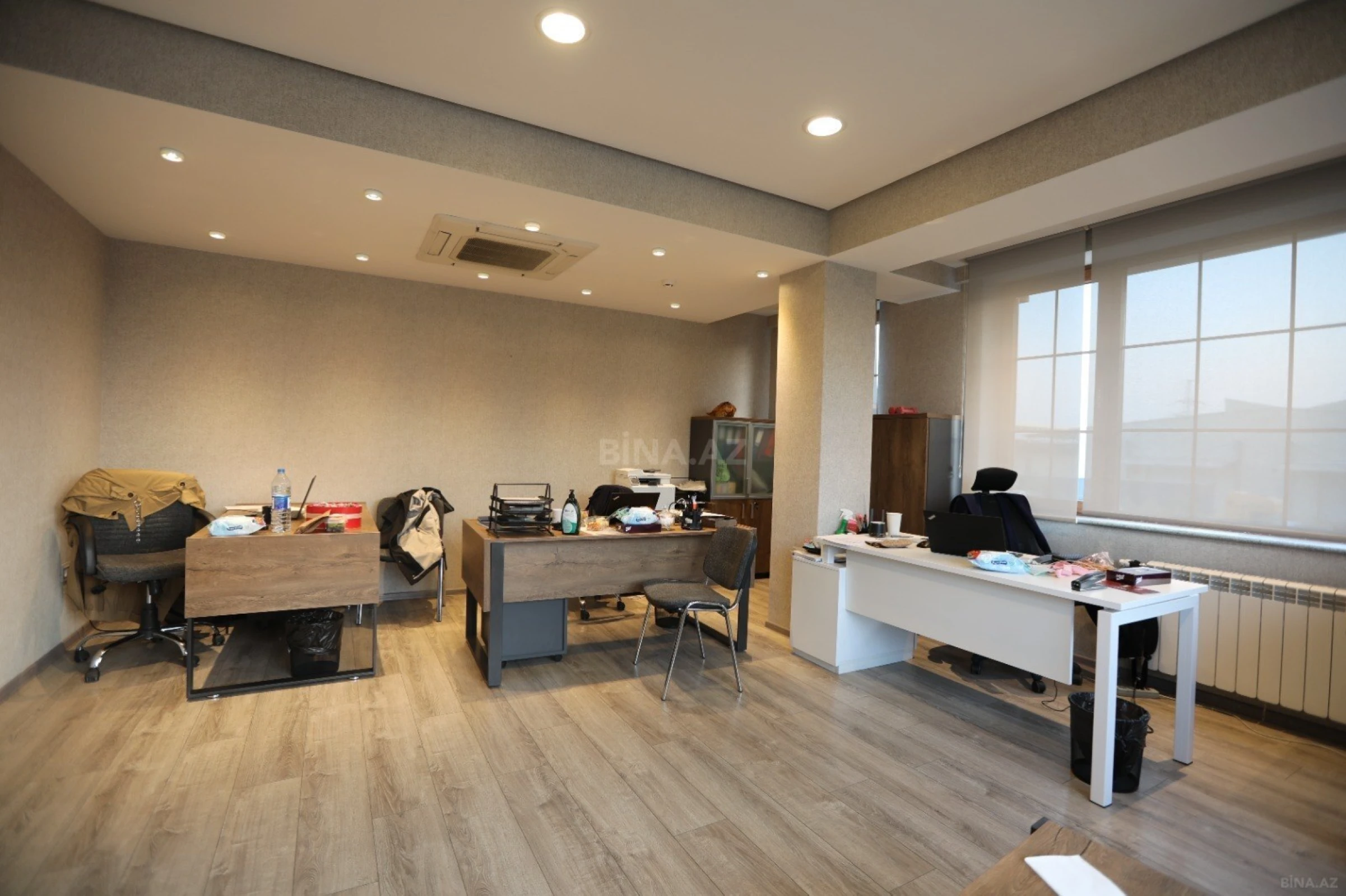 Kirayə verilir 11 otaqlı ofis 490 m²