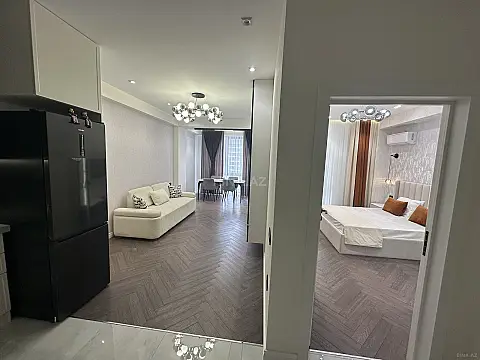 Satılır 2 otaqlı mənzil 58 m²